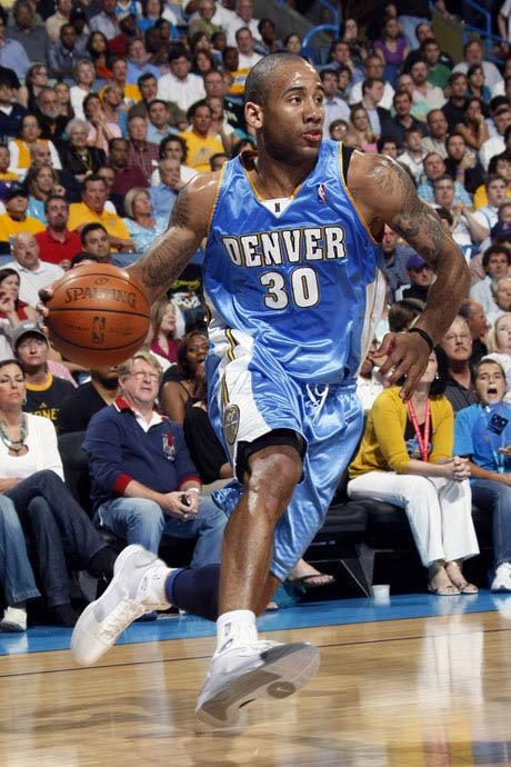 吸引全球亿 吸引全球亿