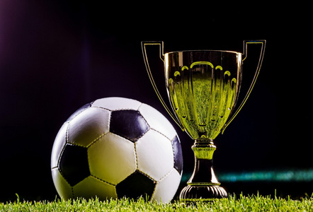 对于毕包因 对于毕包因