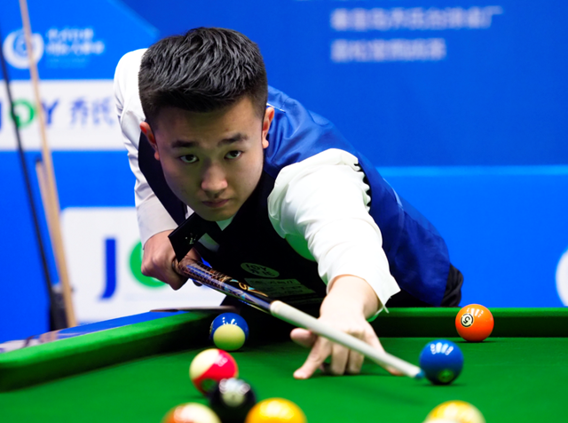 月的刻苦训 月的刻苦训